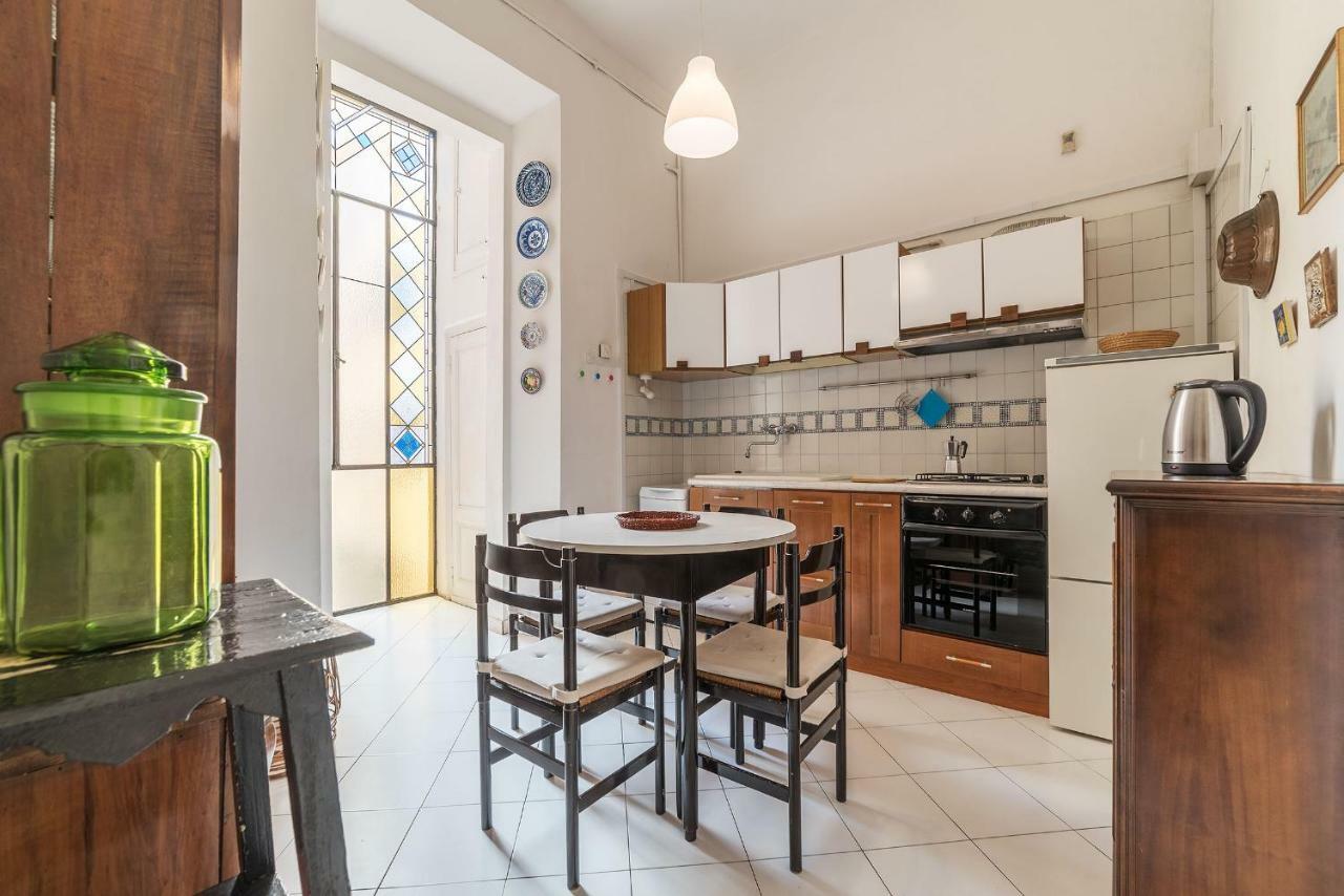 Colosseo Cozy Apartment Rome Buitenkant foto